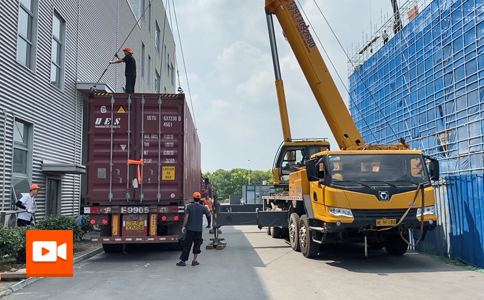 小黃蜂 | 中國(guó)PVC地板上市企業(yè)在美工廠智能制造項(xiàng)目，首批五柜齊發(fā)！